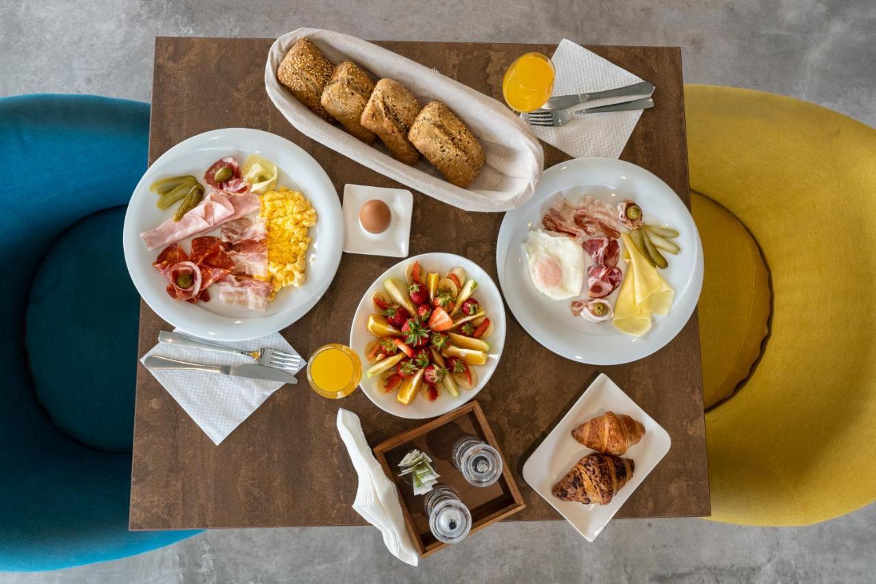 Hotel Sky زادار المظهر الخارجي الصورة